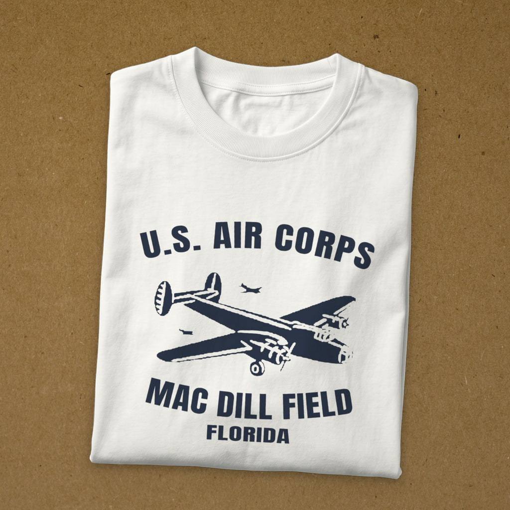 T-shirt blanc imprimé U.S. Air Corps MacDill Field, Floride, au bombardier bimoteur, reproduction WW2, t-shirt plié